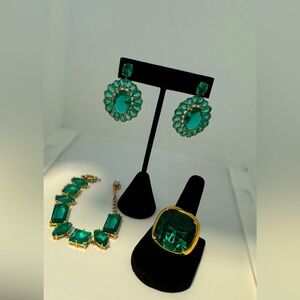 Set of earrings, ring & bracelets -18k gold plated & Emerald Stone.